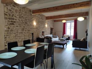 Maisons de vacances Pittoresque maison dans le Jura : Maison 3 Chambres