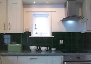 Beech Tree Cottage with free parking