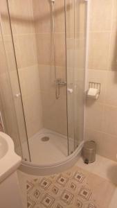 Karpatia Vendeghaz 1201 Budapest