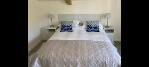 Maisons de vacances Gite Les Barts-Loubes Bernac nr Plum Village&Eymet : photos des chambres