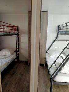 Campings Mobil-home Les Locs Danous : photos des chambres