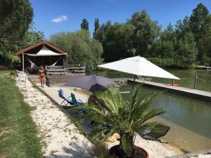 Villas Le sechoir a tabac et sa piscine Les temps des sources : photos des chambres