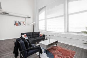 2BR 2BA In The Block Apartment by CozySuites