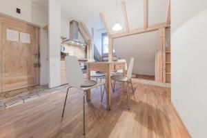 Chic Apartment-Old Town-F505