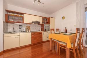 Adria Lila Kačjak amazing view 