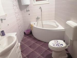 Apartment Mia - Spacious apartment on 85 m2 with beautiful sea view