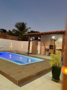 Casa com piscina para veraneio em Barra do Itariri - Bahia