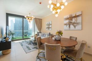 Prestige Living 1BR with Full Burj Khalifa View by Auberge