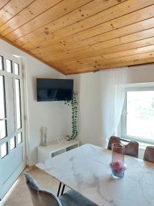 Apartmani Mare 