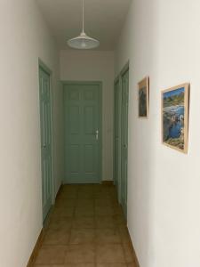 Villas VILLA 4*, Piscine privee et acces direct a la Mer. : photos des chambres
