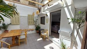 OLD TOWN TALES apartments