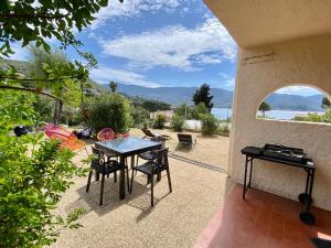 Appartements Les Marines, Castello Rosso vue mer - Acces plage a pied : photos des chambres