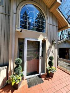 Paradise in heart of Poconos FaSt InTeRnEt Close toAttractions