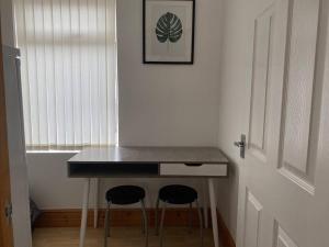 Amazing 4 bed Contractor hub