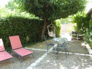 Maisons d'hotes Le Logis de La Brumanderie - Saintes : Cottage - Vue sur Jardin