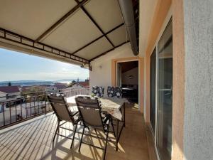 Apartmani Mare 