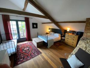 B&B / Chambres d'hotes Domaine Du Tafiart : Chambre Lit King-Size avec Balcon