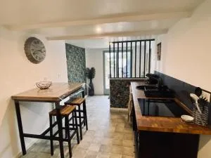 La Bruyère - 塔韦勒