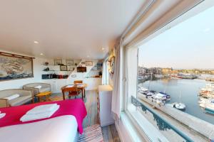 Appartements Racing the wind - breathtaking view of the port - change of scenery guarant : photos des chambres