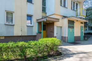 Maklakiewicza 17 - 700m od szpitala MSWiA - 4km do Lotniska Chopina - bezpłatny parking - free parking - mały balkon - Piękny widok na centrum Warszawy