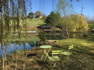 Chalets La cabane sur le lac aux Temps des Sources : photos des chambres