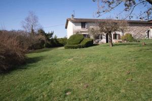 Maisons de vacances Maison familiale avec grand jardin arbore : photos des chambres