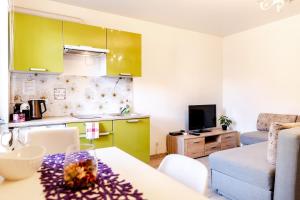 Studio room in Contact Free Apartments with FREE PARKING by Dream Stay