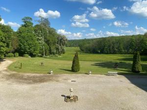 Villas Chateau historique XVIIIe Parc 4ha Riviere : photos des chambres