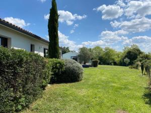 Villas Villa familiale a la campagne avec vue sur le fleuve - proche de Bordeaux : photos des chambres