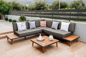 Smaris Collection luxury villas. Villa Stella(Sea side villa)