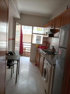 Appartement anbar bourgogne 2 chambres, salon, cuisine, salle de bain, parking