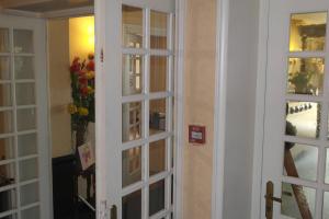 Hotels Hotel Restaurant Des Lys : photos des chambres