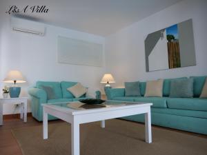 L&A Villa with Private heated Pool in Prainha