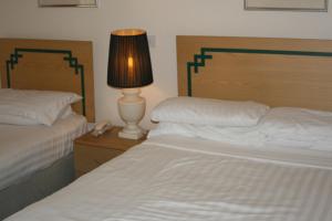 Hanover Hotel & McCartneys Bar