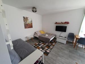 Studio Natasa Divcibare
