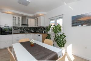Apartments Ana 
