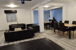 Villa Garden - 22 Guests - 2 Pools