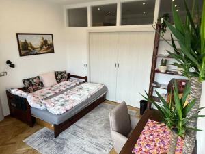 Awesome, 15 mins to center home