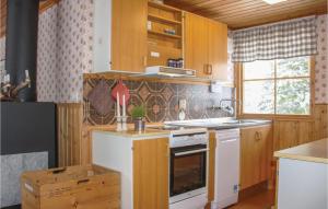 Pet Friendly Home In Oviken With Sauna