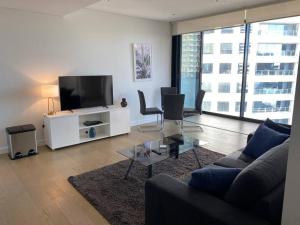 Stunning one bedroom St Leonards ATC010806