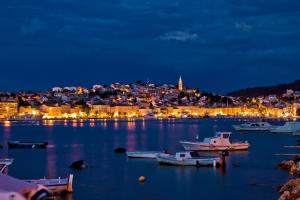 Apartment in Mali Lošinj with terrace, air conditioning (3683-2)