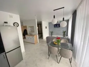 Пан Апарт #1 - Modrychi