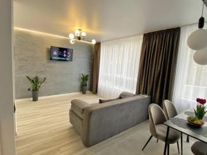 Пан Апарт #1