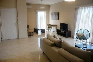 kostas house - Meniná