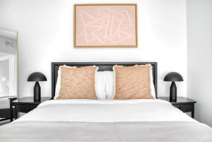 First Hill 1BR w Gym Coworking SEA-453