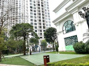 Vinhomes Royal City 2 Bedroom!