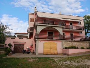 Apartments Iva & Ammm