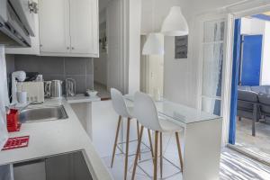 Konstantinos and Elenis Apartment
