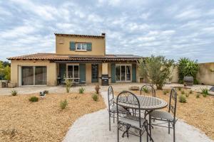 Maisons de vacances L'Oustau Di paire - Charmante maison pour 6 voyageurs : photos des chambres