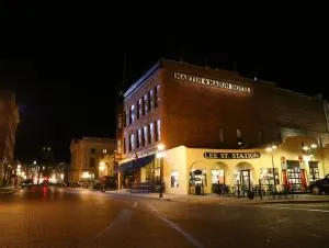 Martin & Mason Hotel - ديدوود